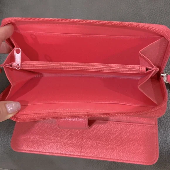 NWT MSRP$65 GIANI BERNINI Softy Core Leather All In One Wallet Coral Pink - Picture 3 of 5